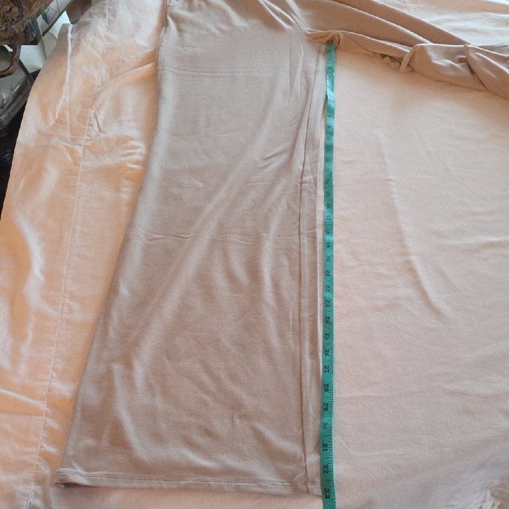 Vuori Light Khaki Joggers - Picture 4 of 6